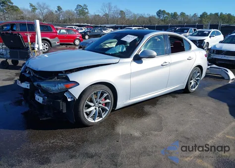 2023 Alfa Romeo Giulia Sprint Rwd z USA, uszkodzony, nr VIN ZARFAMAN5P7671308